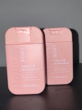 MONDAY Body Fresh Gardenia Moisture Body Wash - Pink